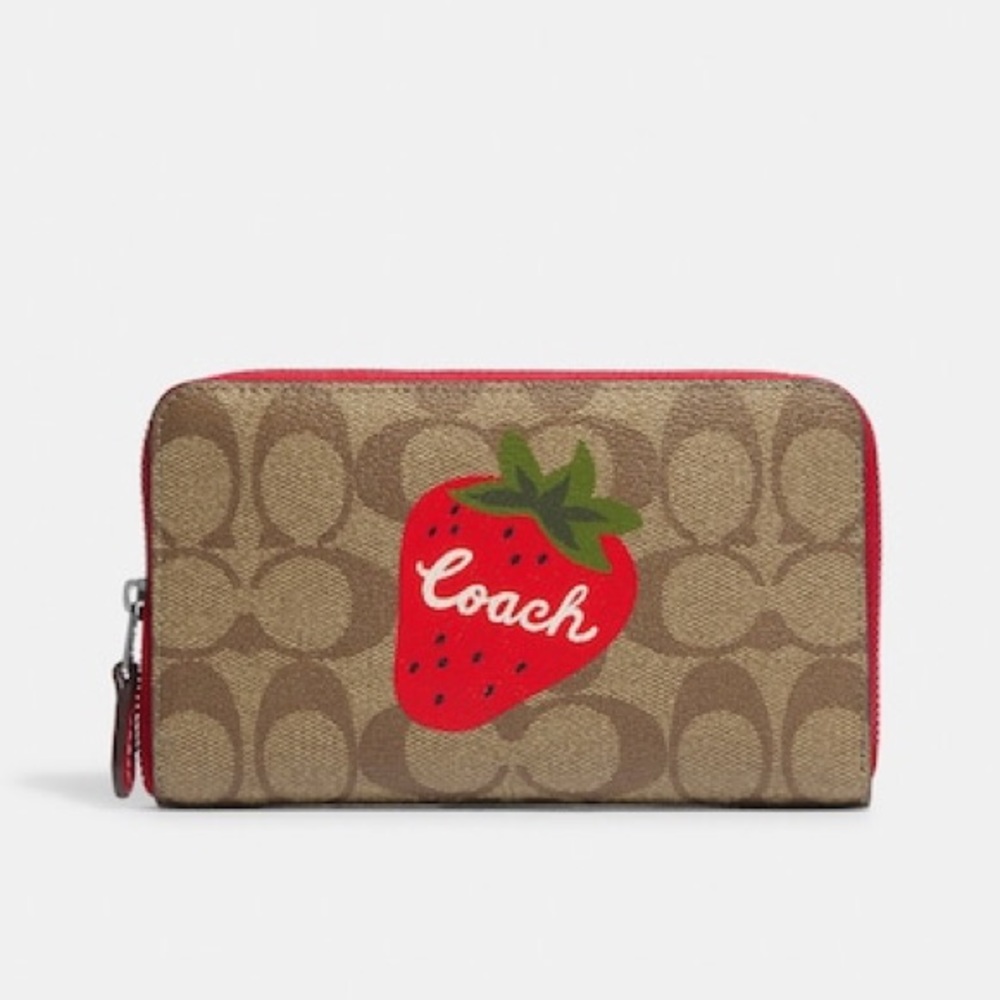 NWT Coach medium zip wallet
